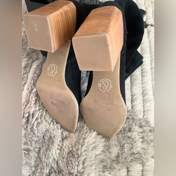 Suede OTK Boots - Perfect for the coming weather change. MAKE ME AN OFFER. - Picture 14 of 16